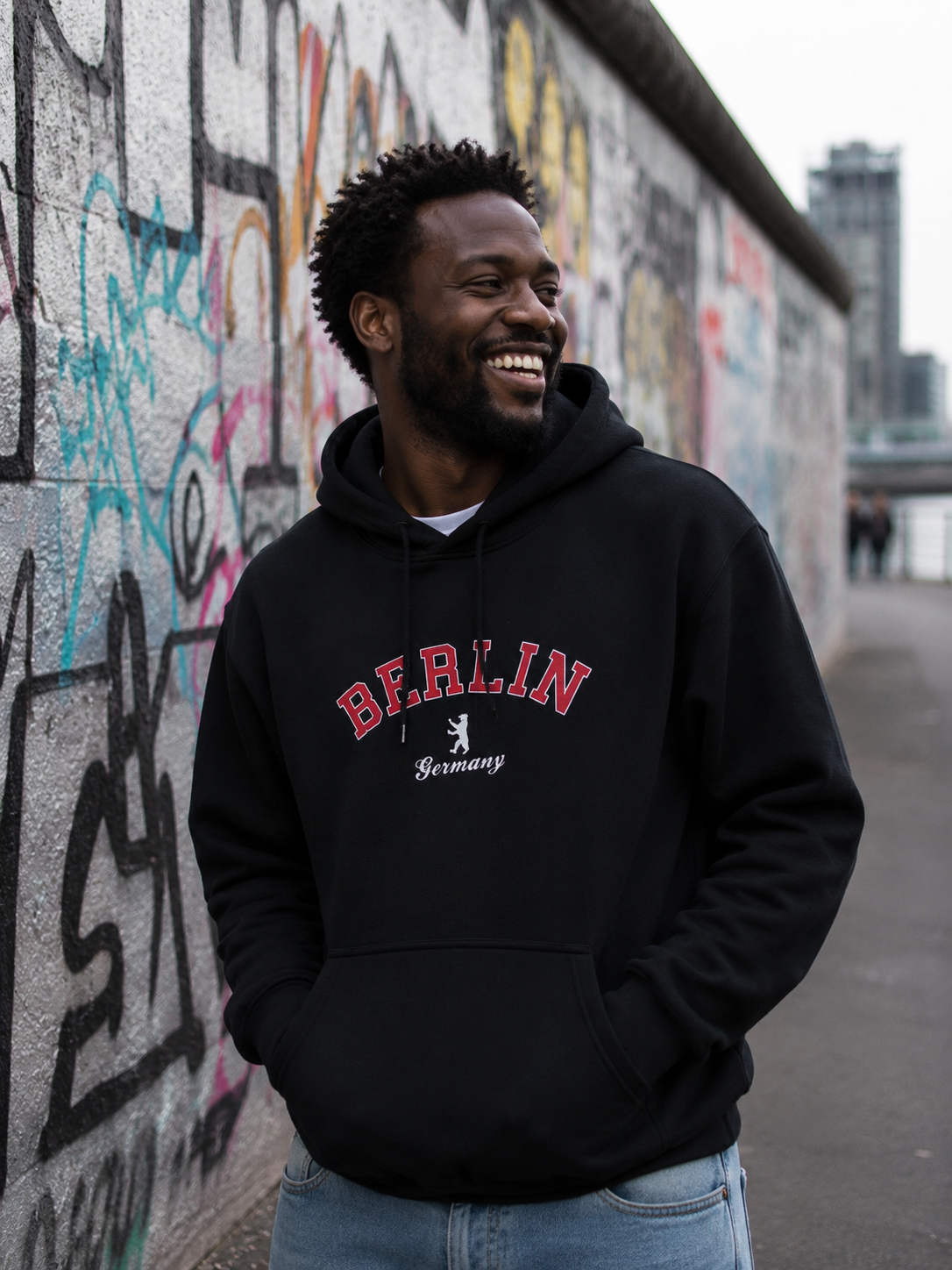 BERLIN Germany Jumper schwarz