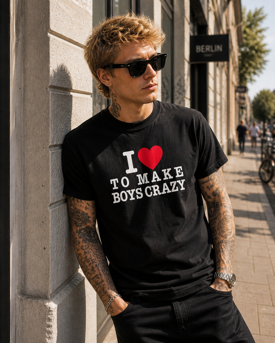 I ♥️ TO MAKE BOYS CRAZY T-Shirt schwarz