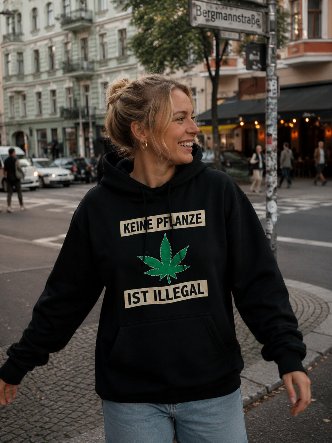 KEINE PFLANZE 🍁 IST ILLEGAL Jumper schwarz