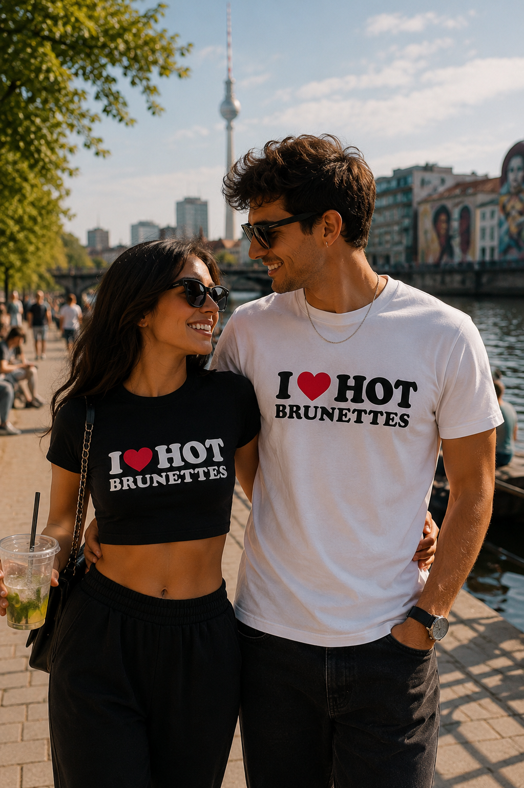I ♥️ HOT BRUNETTES Crop-Top schwarz