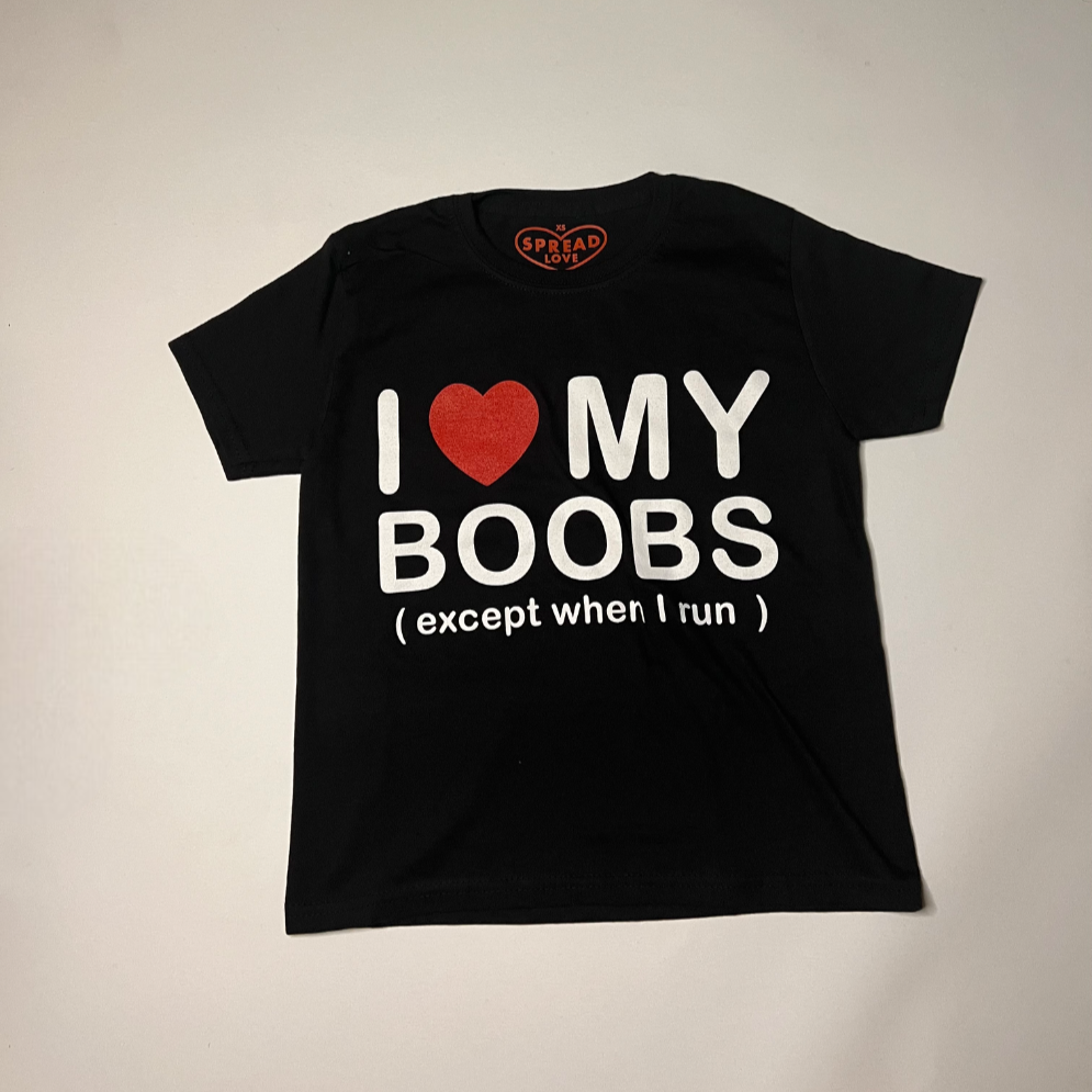 I ♥️ MY BOOBS (except when I run) Crop-Top schwarz